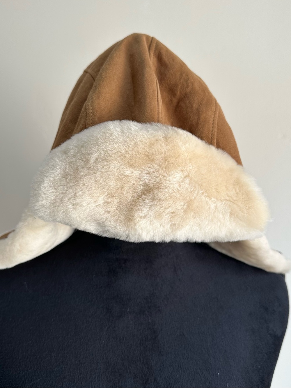 UGG Tan Aviator Hat, Sheepskin, Sherpa Size S/M